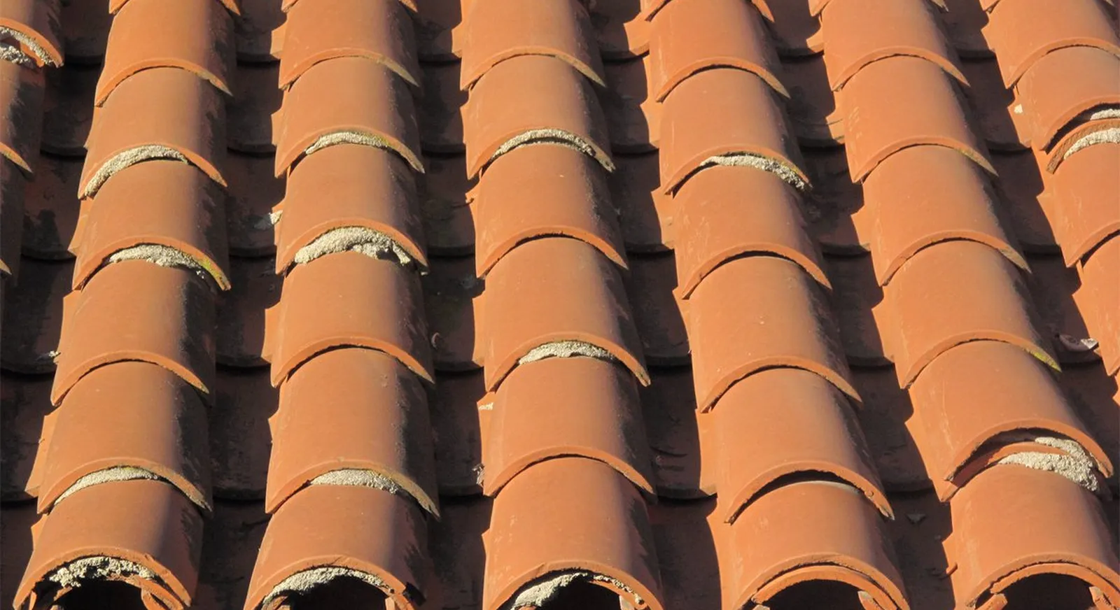 Tuiles neuves après les travaux